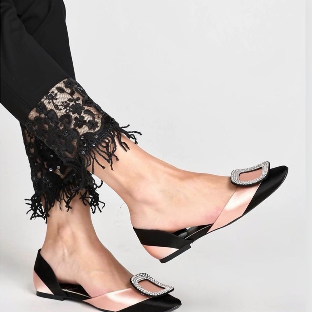Roger Vivier flats